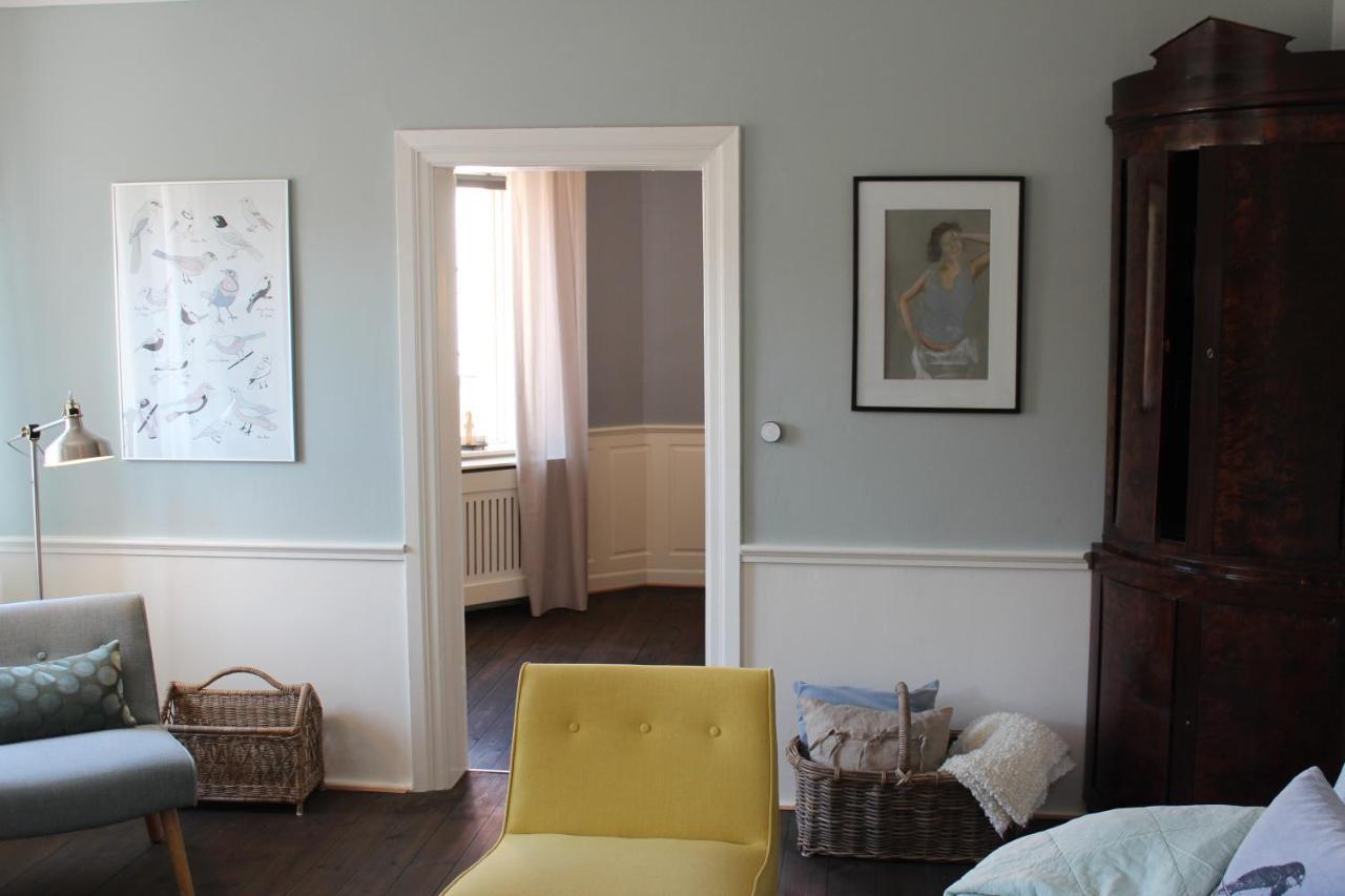 Hotel Pa Torvet Ærøskøbing Buitenkant foto