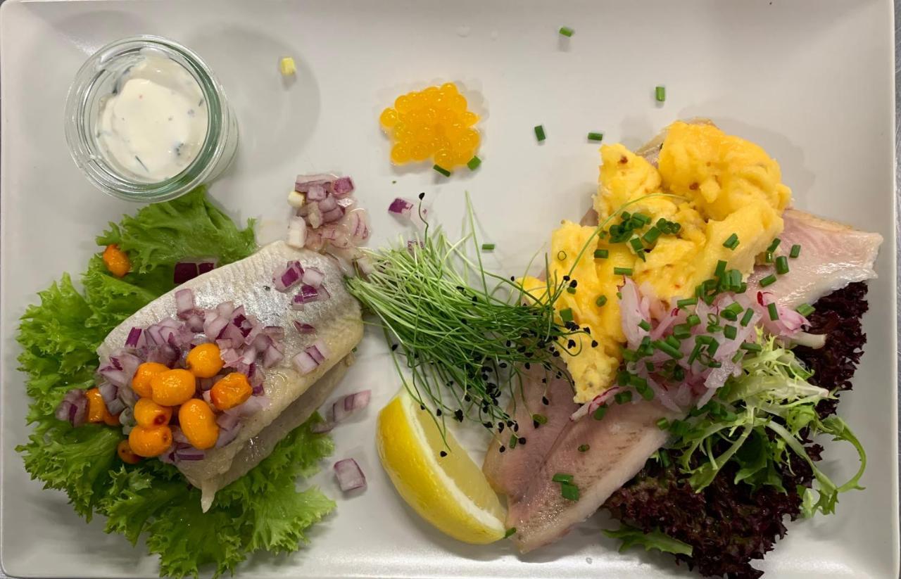 Hotel Pa Torvet Ærøskøbing Buitenkant foto