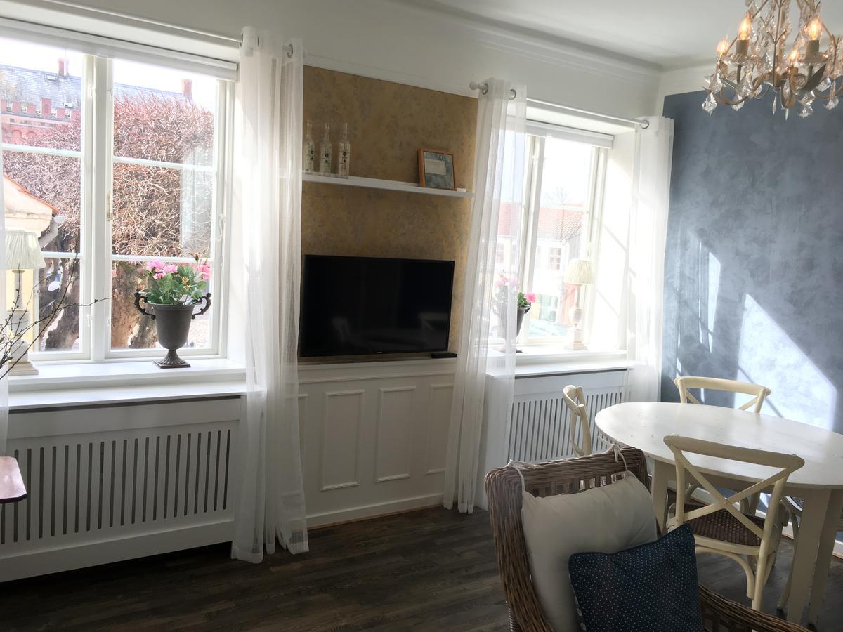 Hotel Pa Torvet Ærøskøbing Buitenkant foto